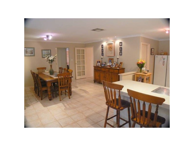 8 Stook Court, Spearwood WA 6163