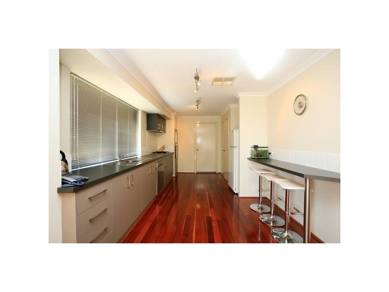 5 Mosman Loop, Success WA 6164