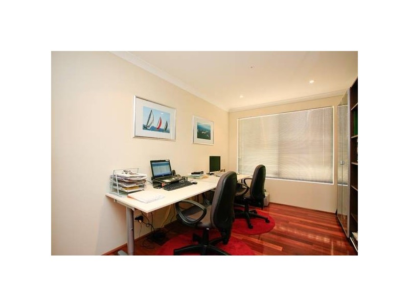 5 Mosman Loop, Success WA 6164
