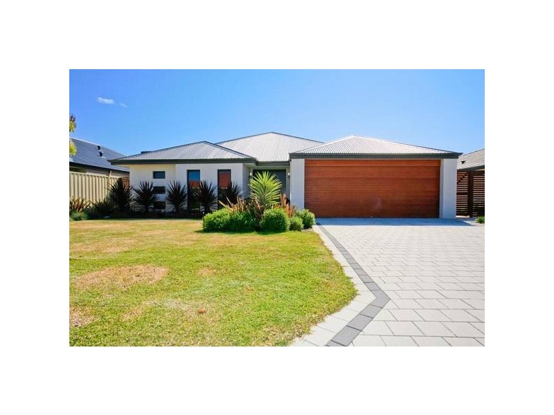 5 Mosman Loop, Success WA 6164