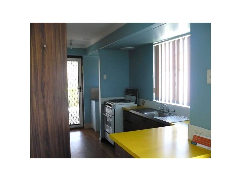 27 Labyrinth Way, South Lake WA 6164