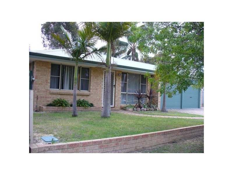 53 Chisholm Circle, Seville Grove WA 6112