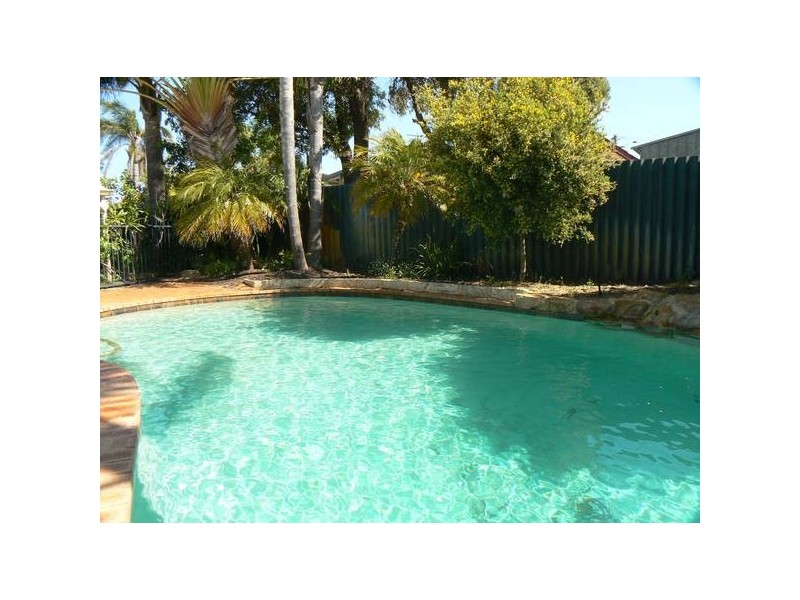 6 Tattler Place, Yangebup WA 6164