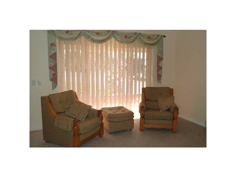 10 Larkspur Cross, Yangebup WA 6164