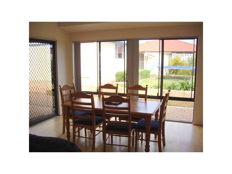 32 Waylen Square, Beeliar WA 6164