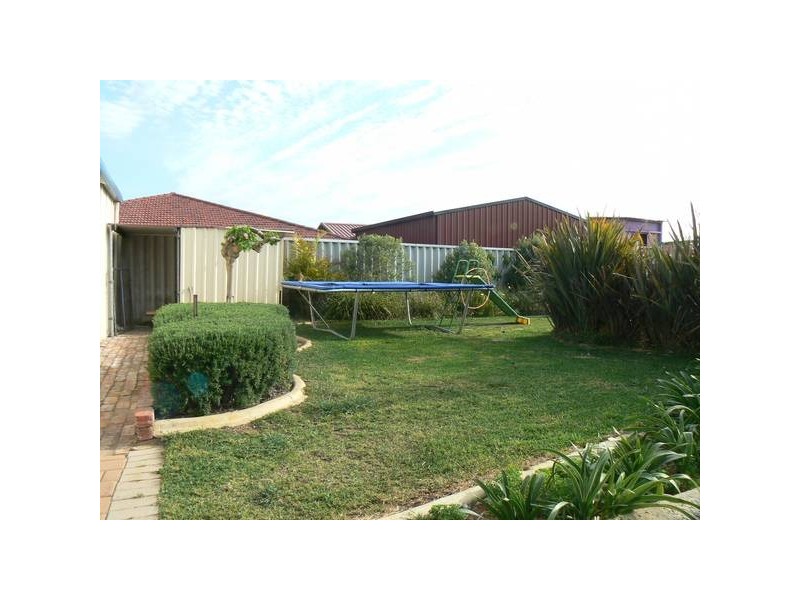 32 Waylen Square, Beeliar WA 6164