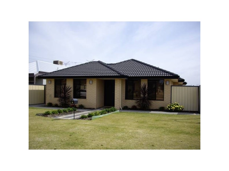 2 Covington Loop, Success WA 6164