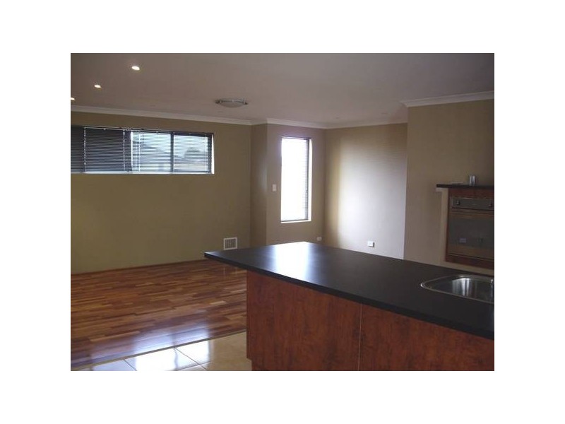 2 Covington Loop, Success WA 6164
