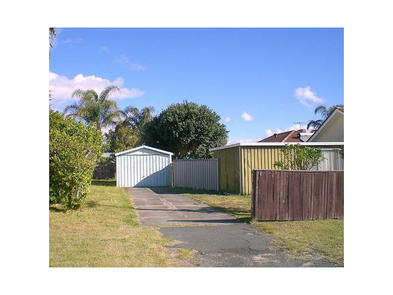1 Counsel Road, Coolbellup WA 6163