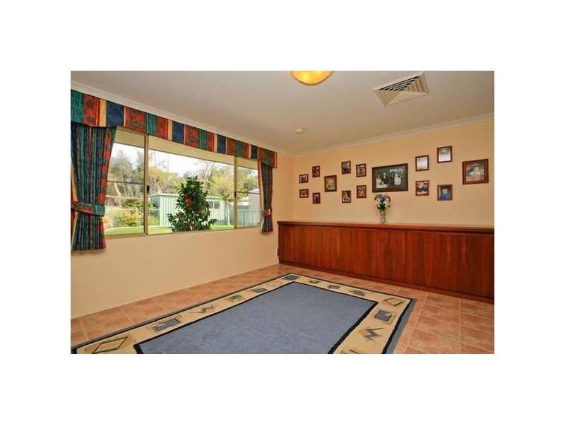 12 St Claire Gardens, Atwell WA 6164