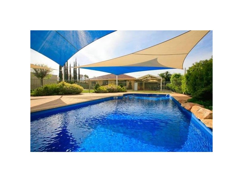 12 St Claire Gardens, Atwell WA 6164