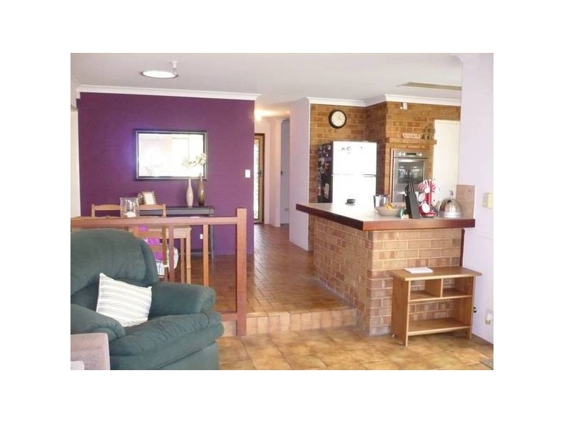 14 Orchard Road, South Lake WA 6164