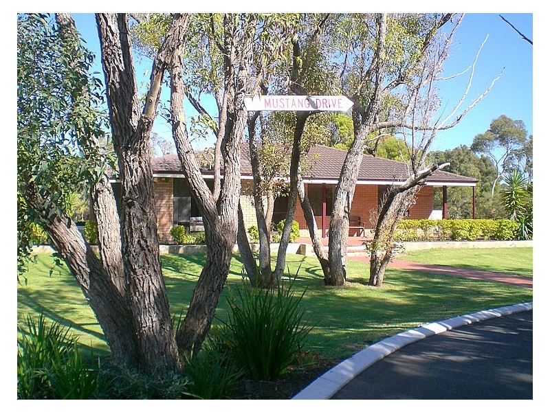 29 Brooks Place, Wandi WA 6167