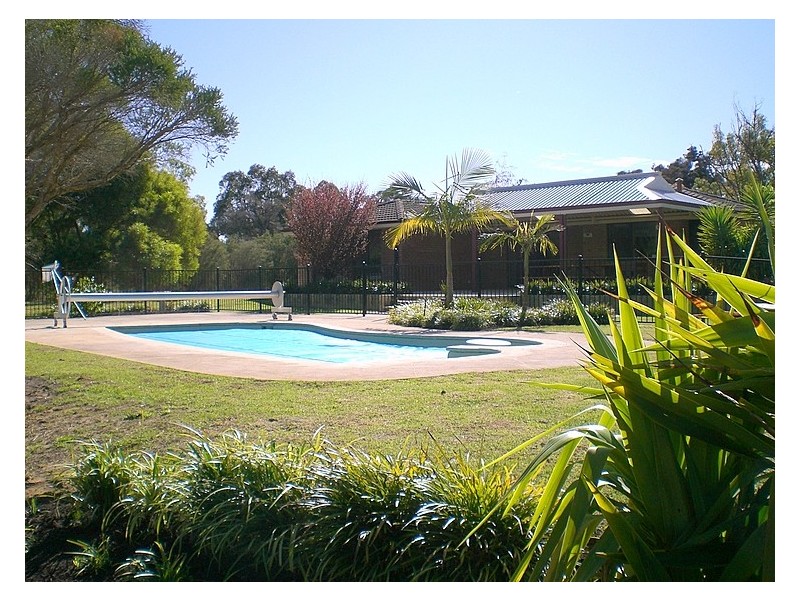 29 Brooks Place, Wandi WA 6167