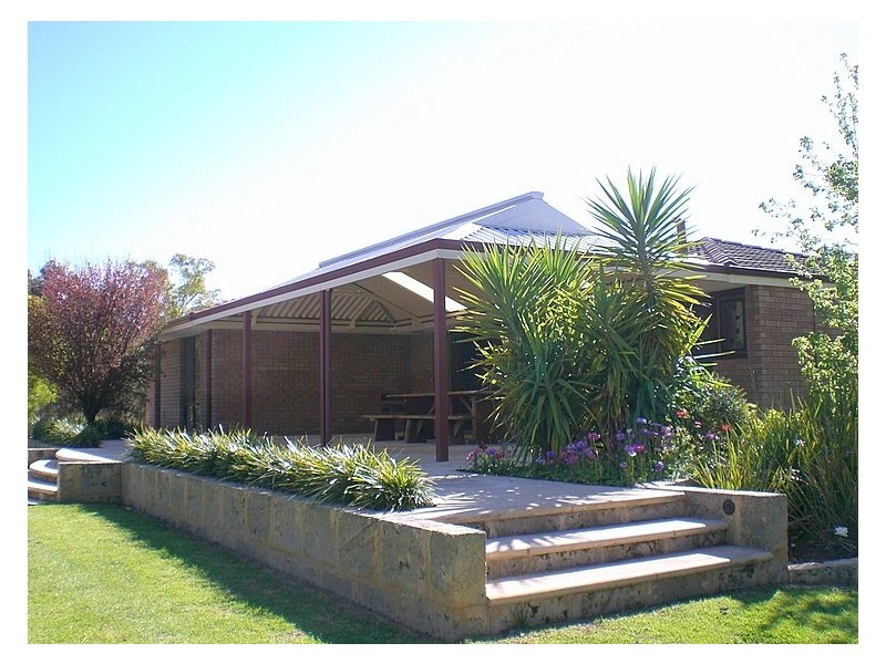 29 Brooks Place, Wandi WA 6167