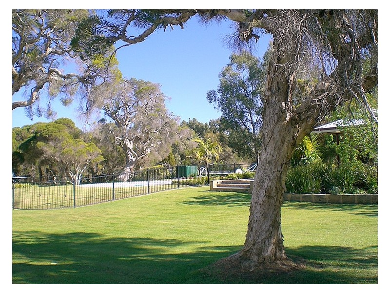 29 Brooks Place, Wandi WA 6167