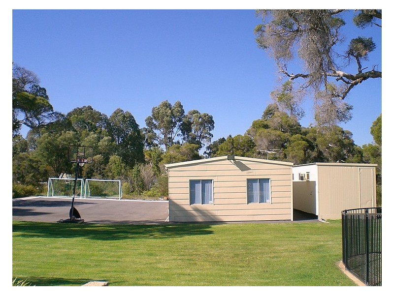 29 Brooks Place, Wandi WA 6167