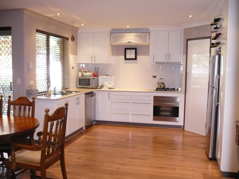 4 Pond Place, South Lake WA 6164