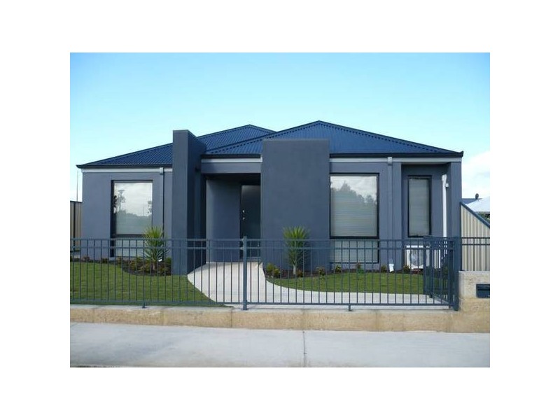 3 Oak Ridge Meander, Success WA 6164