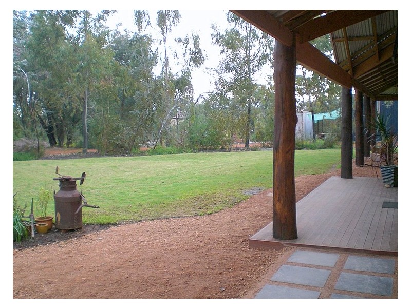 140 OLD DAIRY COURT, Oakford WA 6121