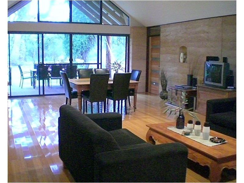 140 OLD DAIRY COURT, Oakford WA 6121