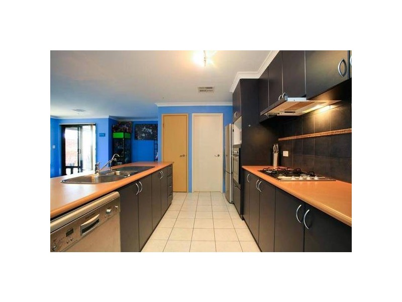 7/18 Serenity Parkway, Hammond Park WA 6164