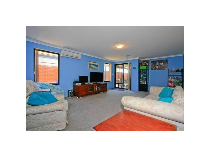 7/18 Serenity Parkway, Hammond Park WA 6164