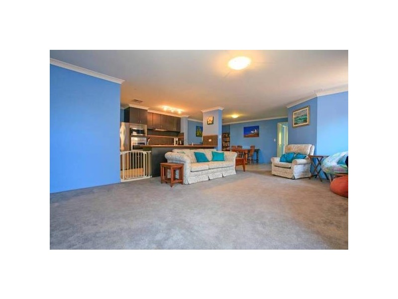 7/18 Serenity Parkway, Hammond Park WA 6164