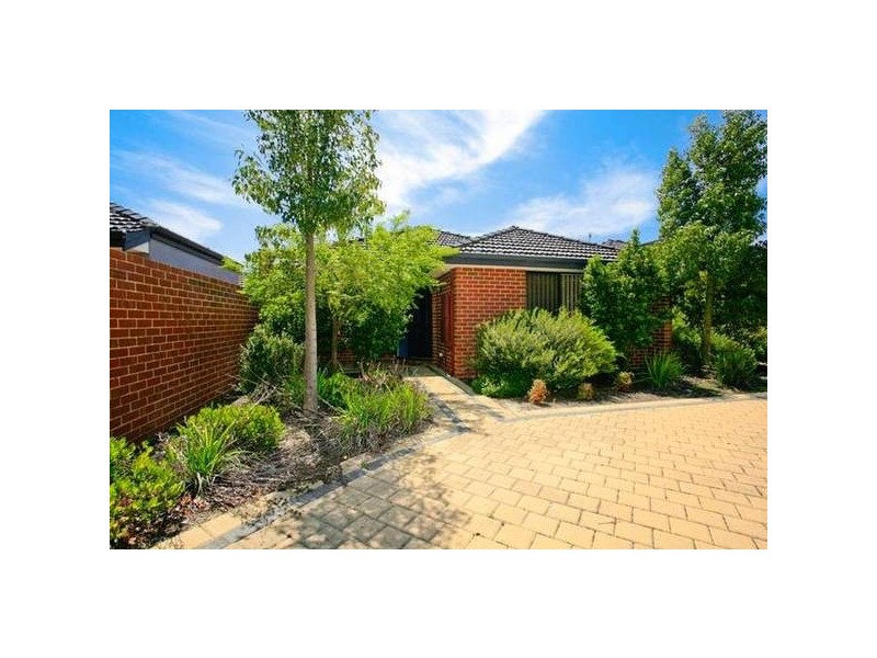 7/18 Serenity Parkway, Hammond Park WA 6164