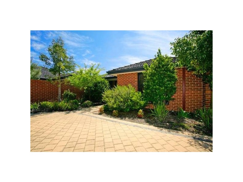 7/18 Serenity Parkway, Hammond Park WA 6164