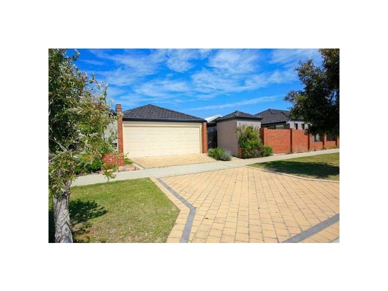 7/18 Serenity Parkway, Hammond Park WA 6164