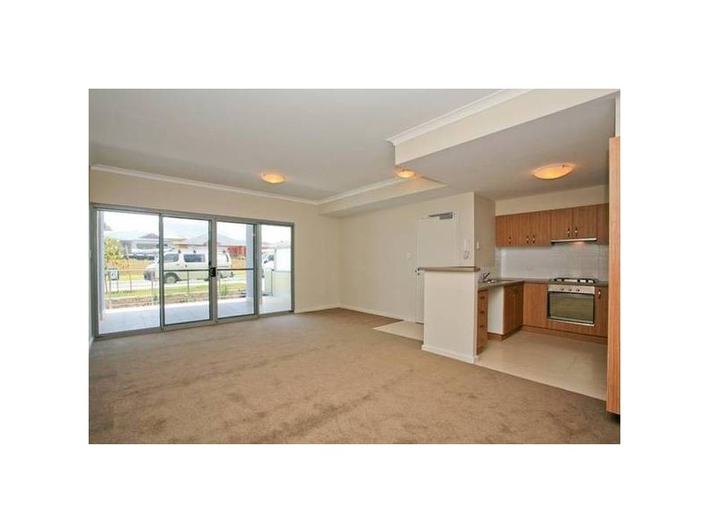 14/105 Wentworth Parade, Success WA 6164