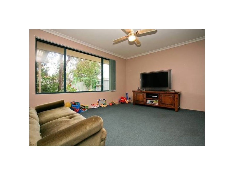 9 Hibbertia Close, Beeliar WA 6164