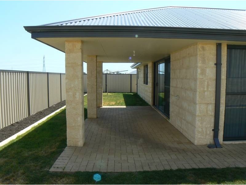 7 Aristata Parade, Aubin Grove WA 6164