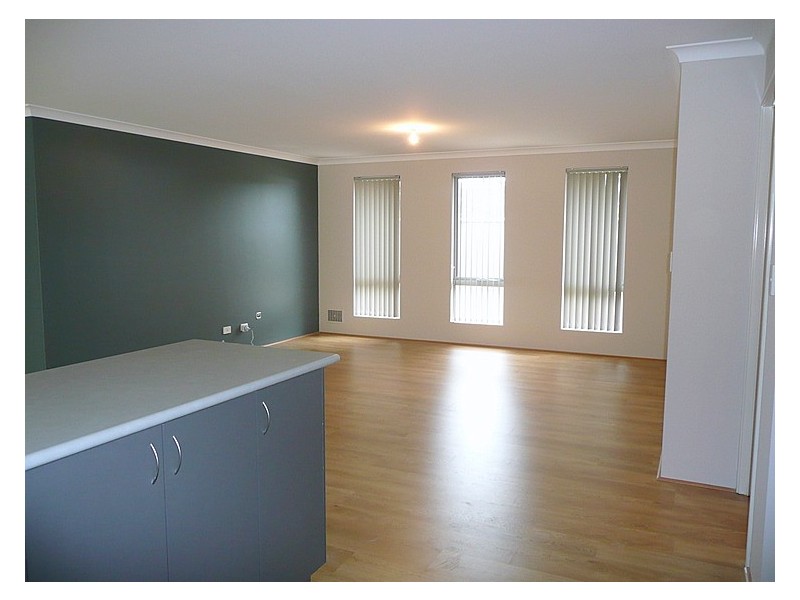 4 WINCANTON CHASE, Wellard WA 6170