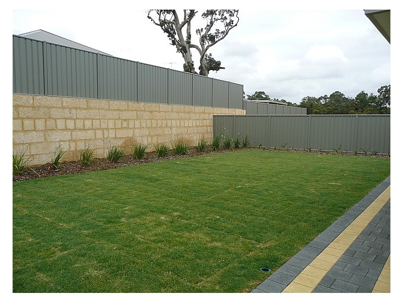 4 WINCANTON CHASE, Wellard WA 6170