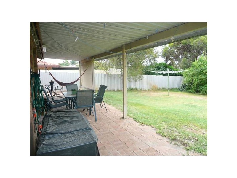 69 Mason Court, South Lake WA 6164