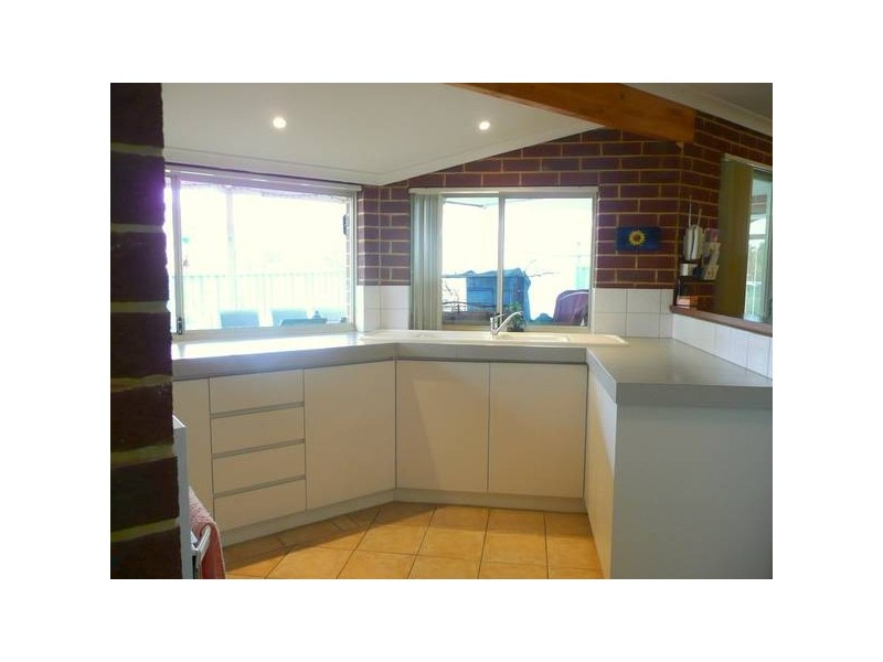 8 Ploughshare Place, South Lake WA 6164