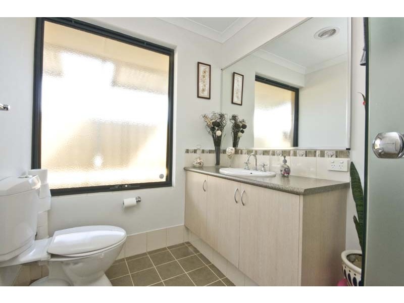 27 Bluebush Avenue, Beeliar WA 6164