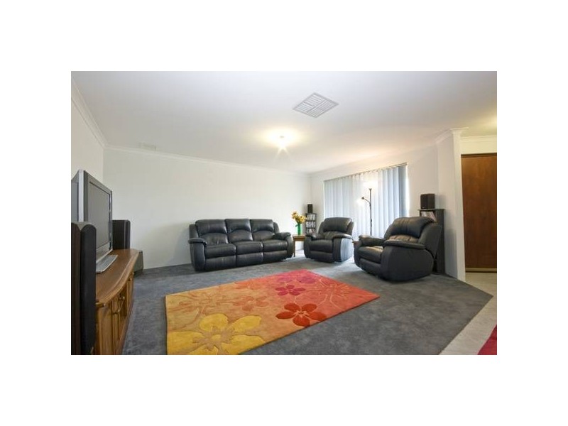 7 Cotter Loop, Success WA 6164