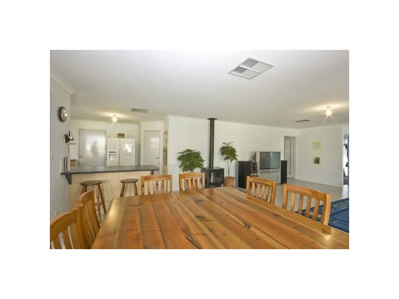 7 Cotter Loop, Success WA 6164