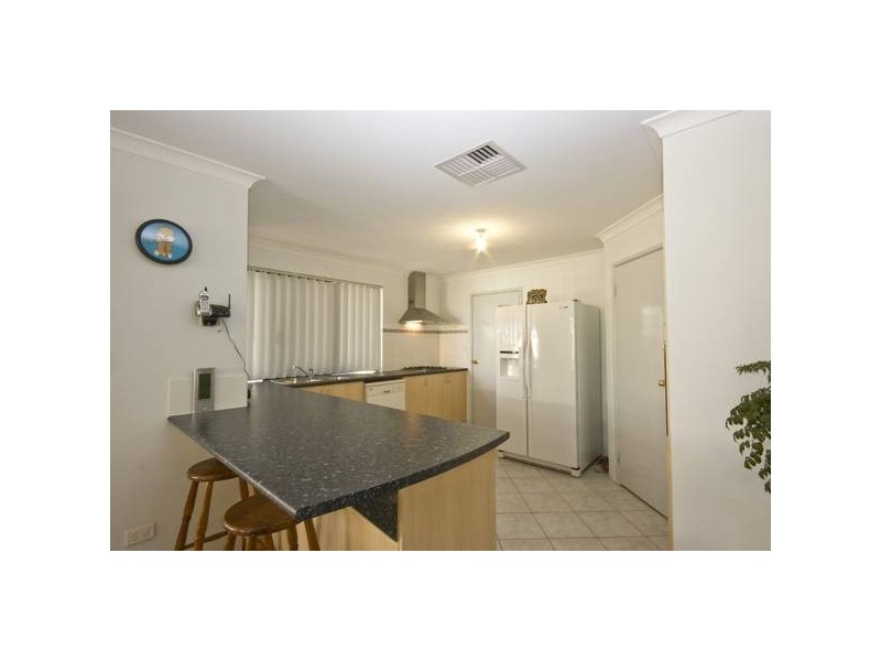 7 Cotter Loop, Success WA 6164