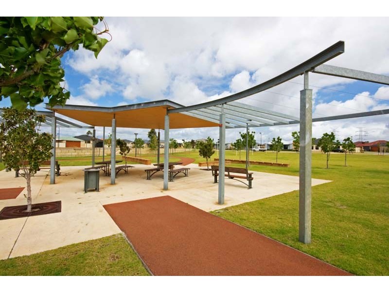 17 Lagrange Street, Success WA 6164