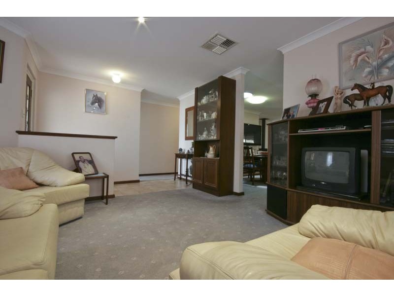 2B GEORDIE COURT, Coogee WA 6166