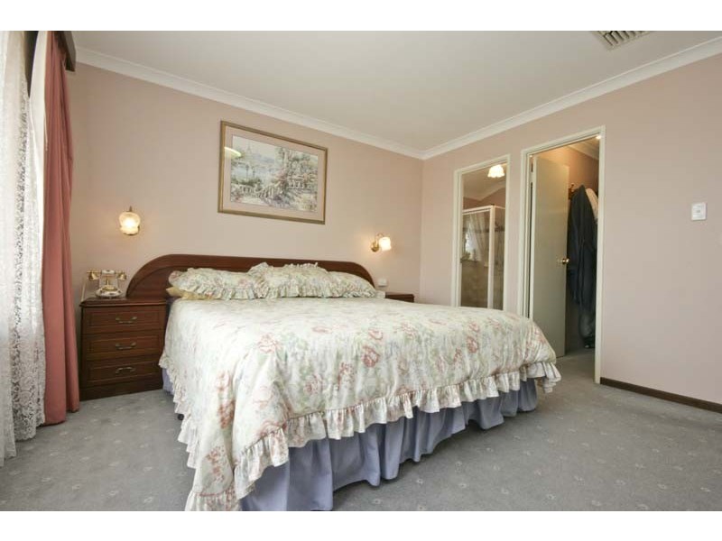 2B GEORDIE COURT, Coogee WA 6166