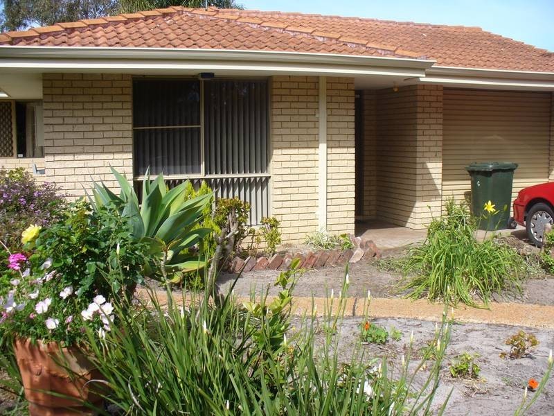 4/51 Grassbird Loop, Yangebup WA 6164