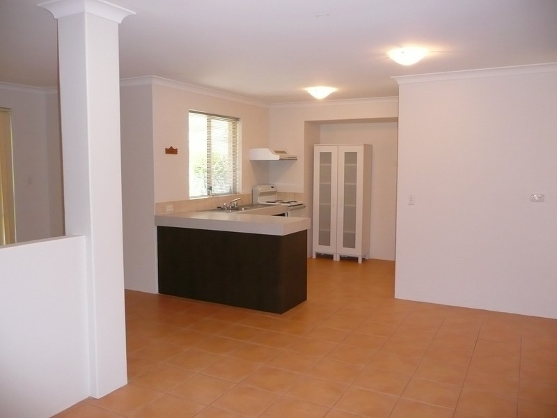 4 Eildon Court, South Lake WA 6164