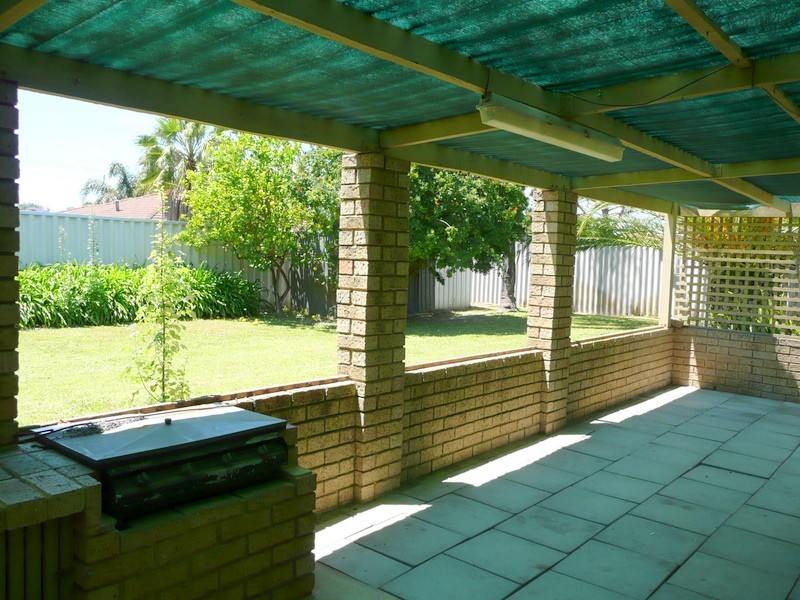 4 Eildon Court, South Lake WA 6164