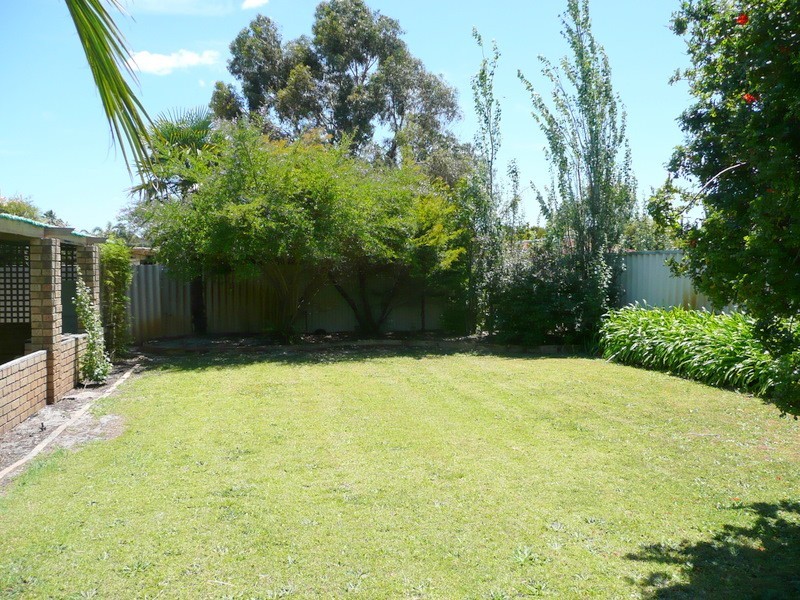 4 Eildon Court, South Lake WA 6164