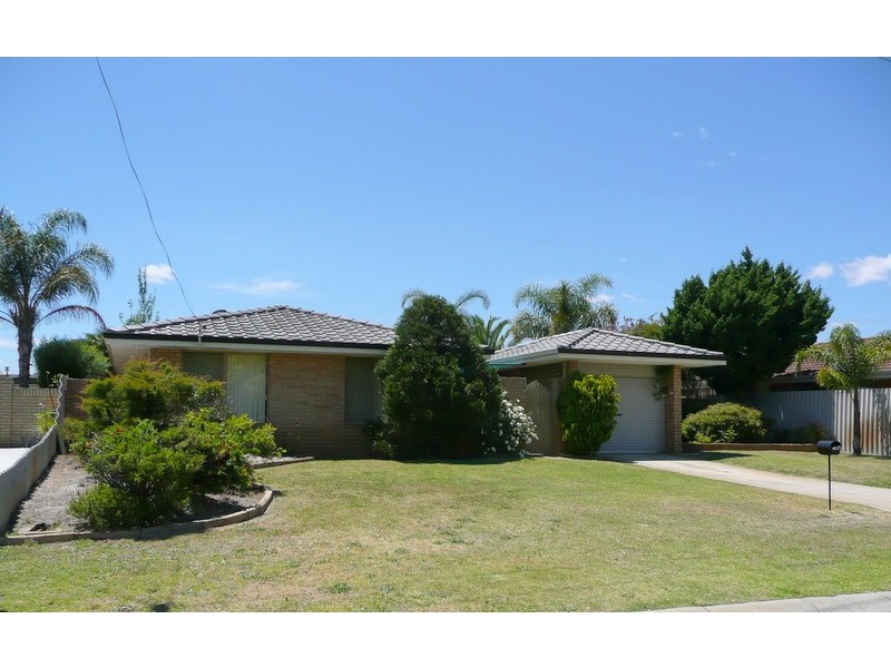 4 Eildon Court, South Lake WA 6164